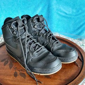 Black Nike  Mens US size 9.5.